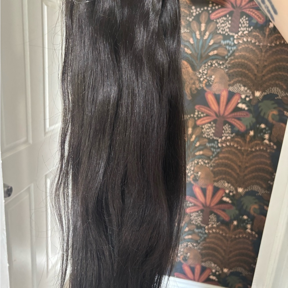 Luxurious Black Hair Extension